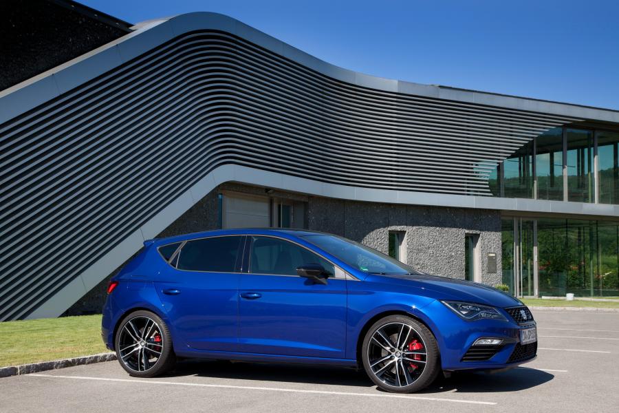  Seat Leon Cupra 300 2017 года  (WW) (фото 29 из 49)